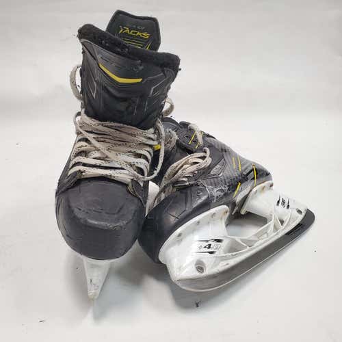 Pro Stock Used CCM Super Tacks Hockey Skates Size 10 3/4E (USK123)