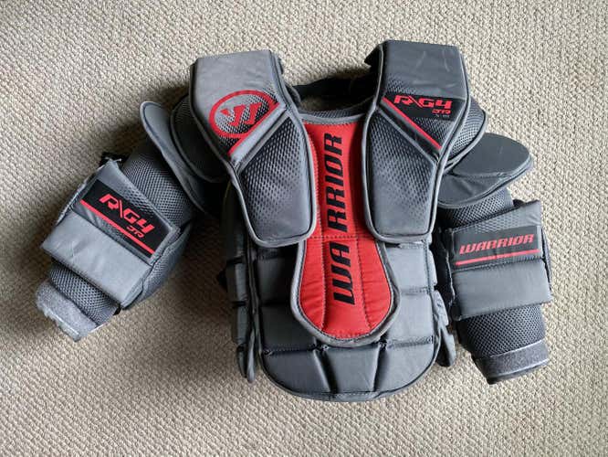 Used Jr. SM/MD Warrior Ritual G4 Goalie Chest Protector