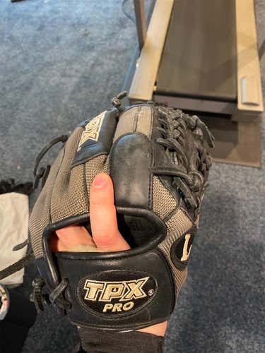 Black Used Pitcher's TPX 11.5" Baseball Glove