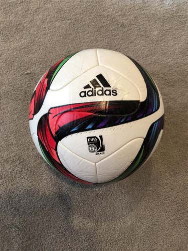 2015 FIFA Women’s World Cup Top Replica Ball