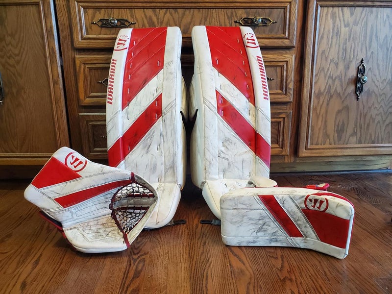 Red Used 32" Warrior Regular Ritual G4 Pro Goalie Full Set