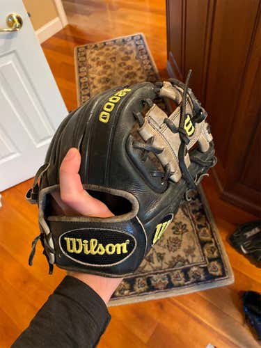 Black Used Infield A200 11.25" Baseball Glove
