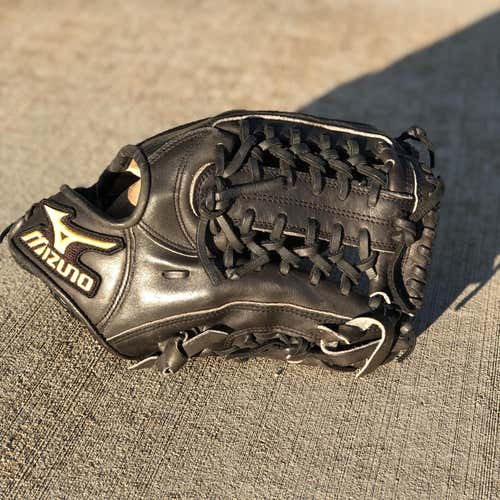 Black Used Pitcher's Classic Pro GCP 61 11.5" Baseball Glove