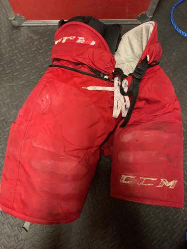 Red Senior Used Large CCM RBZ 150 Hockey Pants