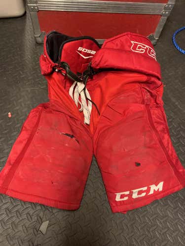 Red Senior Used Large CCM Tacks 6052 Hockey Pants
