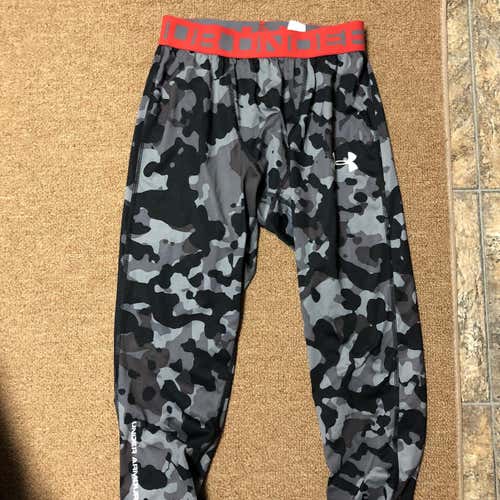 Gray Unisex Medium Under Armour Compression