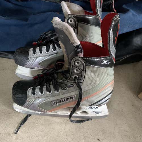 Used Bauer X4.0 D&R (Regular) Size 5 Hockey Skates
