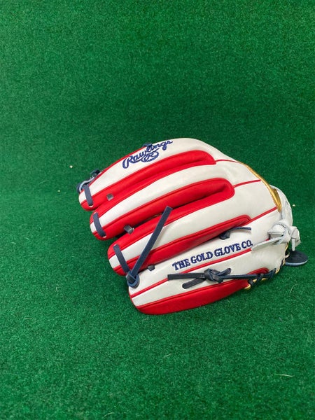 New Outfield Heart of The Hide 13" Softball Glove