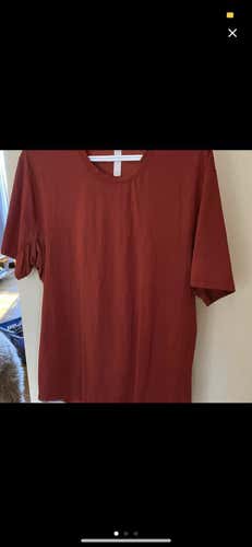 Adult Medium Lululemon Shirt And Pants Bundle