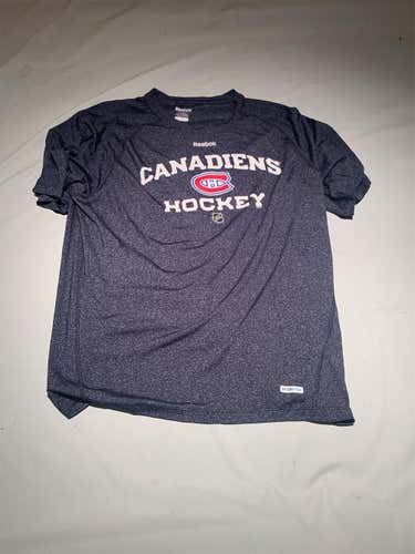 Team Issued NHL Canadien Adult Large Reebok Shirts
