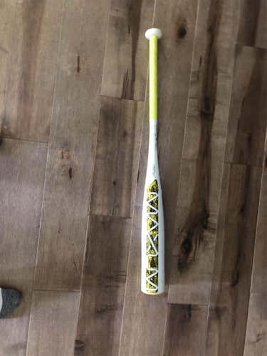 Used  Composite Maxum (-11) 19 oz 30" Bat