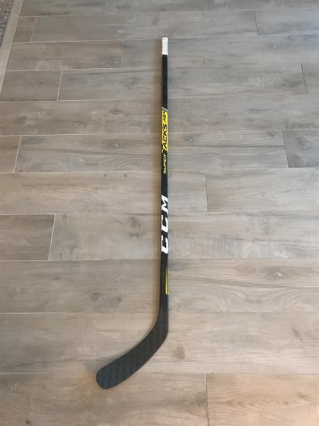 Used Right Handed Super tacks AS2 Hockey Stick