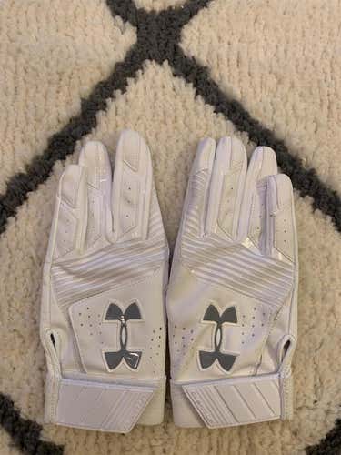 White New Large Under Armour Batting Gloves