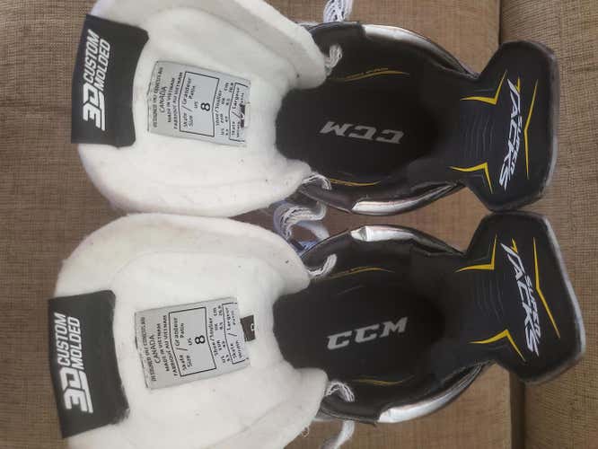 Senior Used CCM Super Tacks AS1 Hockey Skates D&R (Regular) Pro Stock Size 8