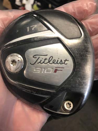 Used Right Handed 910F Stiff Flex 5 Wood Fairway Wood