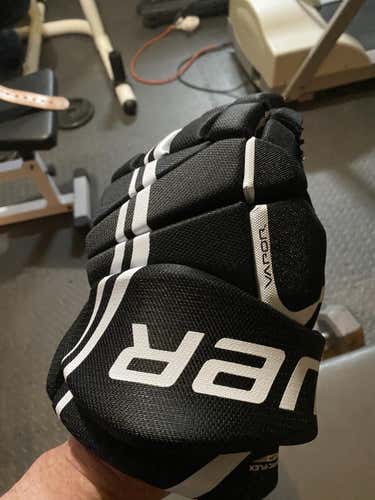 New Bauer Vapor X3.0 Gloves 14"