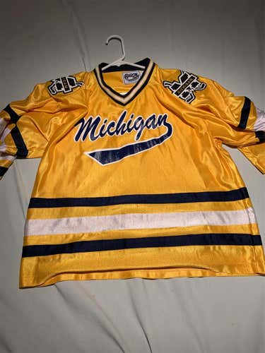 University Of Michigan Youth XL  Jersey