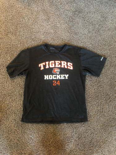 RIT Hockey Bauer T Shirt