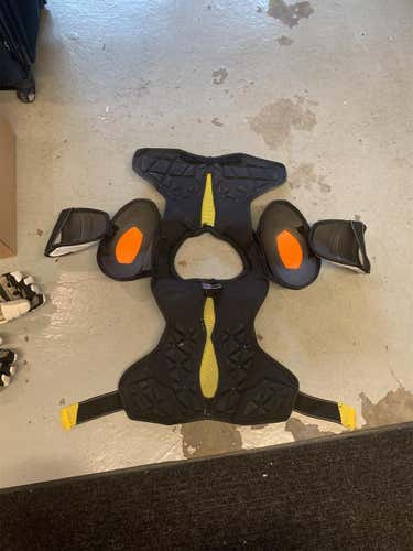 Used Medium CCM Supertacks Shoulder Pads