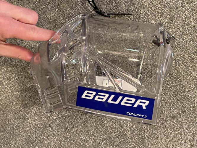 Used Bauer Concept 2 Full Shield