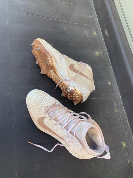 White Men's 11.5 (Women's 12.5) High Top