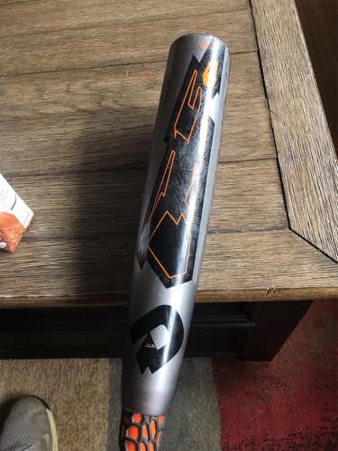 *BARELY USED* USSSA Certified Composite CF6 (-10) 19 oz 29" Bat