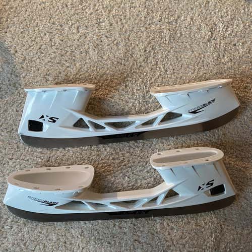 New CCM SB XS 280 With Steel Brand New Never Sharpened