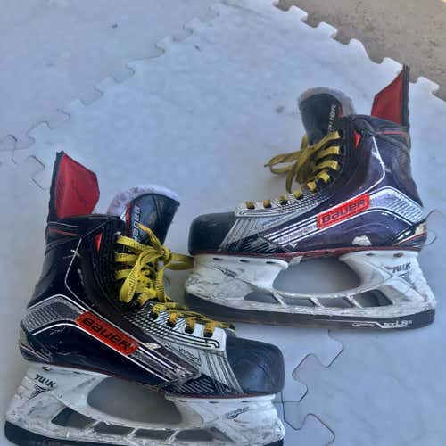 Used Bauer Vapor IX D&R (Regular) Size 4 Hockey Skates