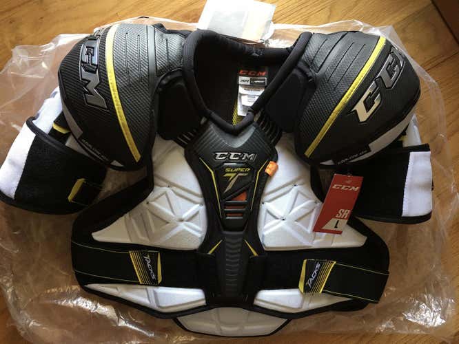 CCM Super Tacks Shoulder Pads Large