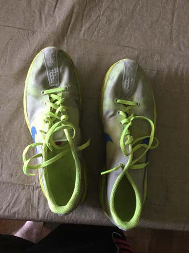 Gray Used Adult 9.5 (Women's 10.5) Nike Shoes