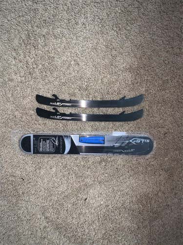 2 Pack - Brand New Bauer LS5 Carbon 272