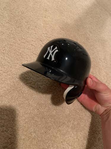 New York Yankees Mini Batting Helmet