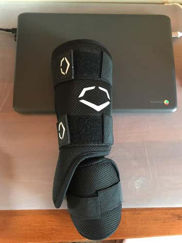 Used Senior EvoShield Shin Guards