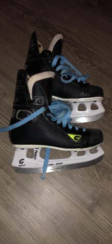 Graf Supra 705 Size 5 Hockey Skates, Excellent Condition