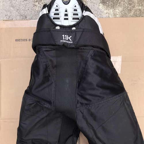 Reebok 11K Hockey Pants (small)