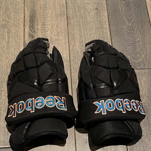 San Jose Sharks Black Used Reebok 11K 14" Pro Stock Gloves