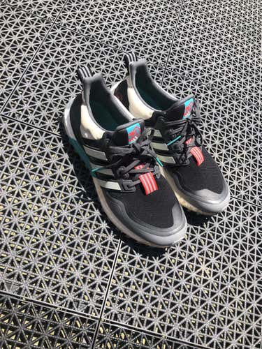 Black Men's 9.5 (Women's 10.5) Adidas Shoes