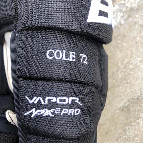 New Bauer Vapor APX2 Pro Gloves Senior Pro Stock 14"