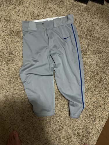 Adult Small Nike Pants