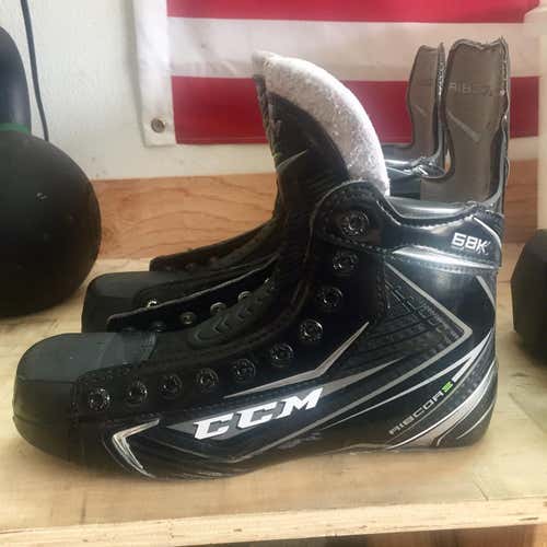 Used CCM RibCor 68K D&R (Regular)  Size 8 Hockey Skates
