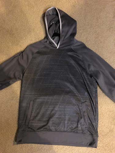 Medium Reebok Speedwick Sweatshirt