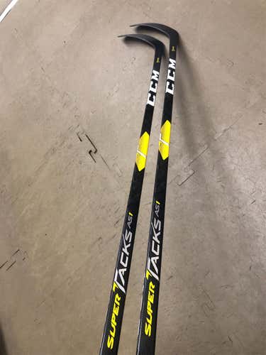 *2 PACK* Super Tacks AS1 Int Right Hand Sticks