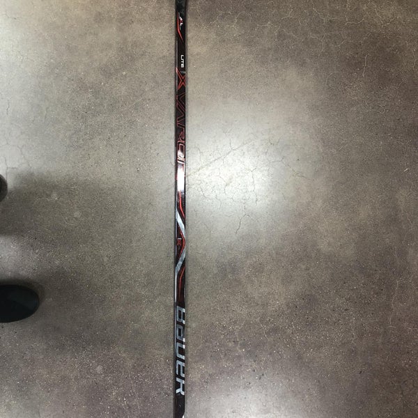 New Right Handed Vapor 1X Lite Toe Hockey Stick
