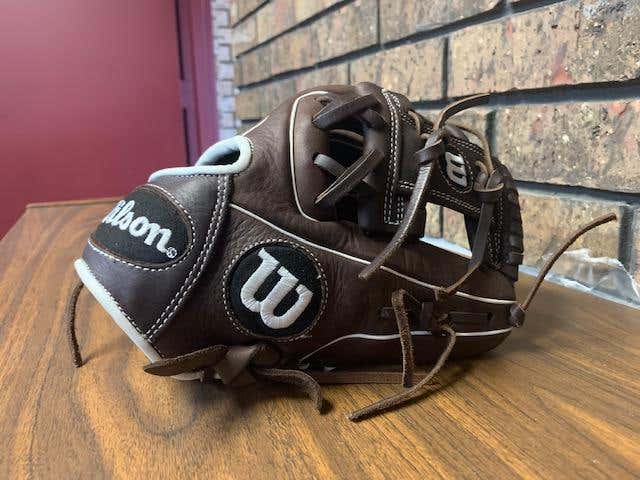 Wilson A900 Baseball Glove 11.5"