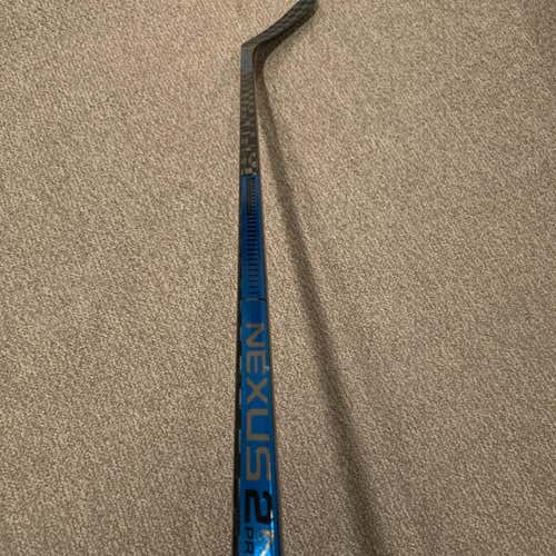 Bauer Nexus 2N Pro Stick (Grip, Right, P88, 87 Flex)