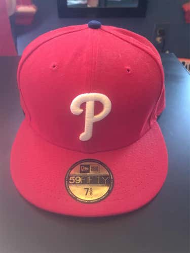 Philadelphia Phillies Hat Adult 7 5/8 New Era