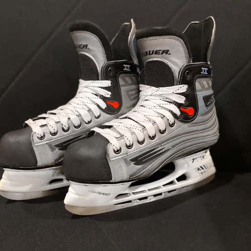 LIKE NEW Bauer Vapor XX Size 8.5 D Hockey Skates