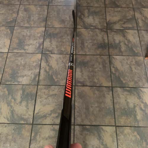 New Right Handed Covert QRE Pro Mid Hockey Stick