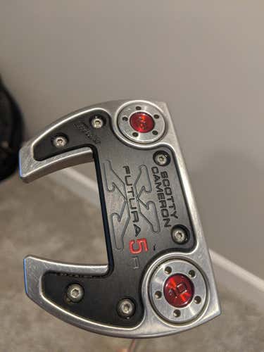 Used Men's Scotty Cameron Right Handed Futura X5R Putter 35"