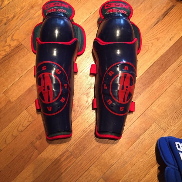 Like New 15.5” CCM Supra 410 Shin Pads